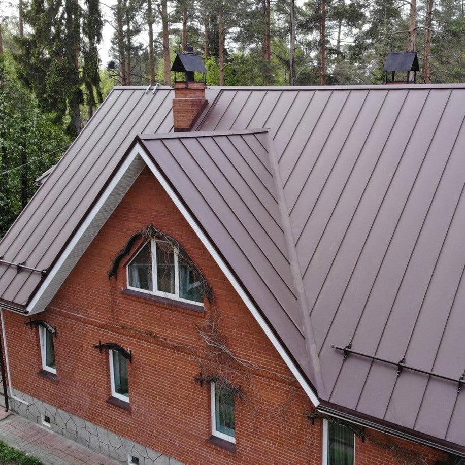Фалцов покрив на къща с метални керемиди, стилен и устойчив покрив, идеален за модерно строителство | LATIVA.bg