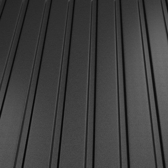 Фасадна ламарина в черен цвят, идеална за покриви, издръжлива и устойчива на атмосферни условия. LATIVA.bg