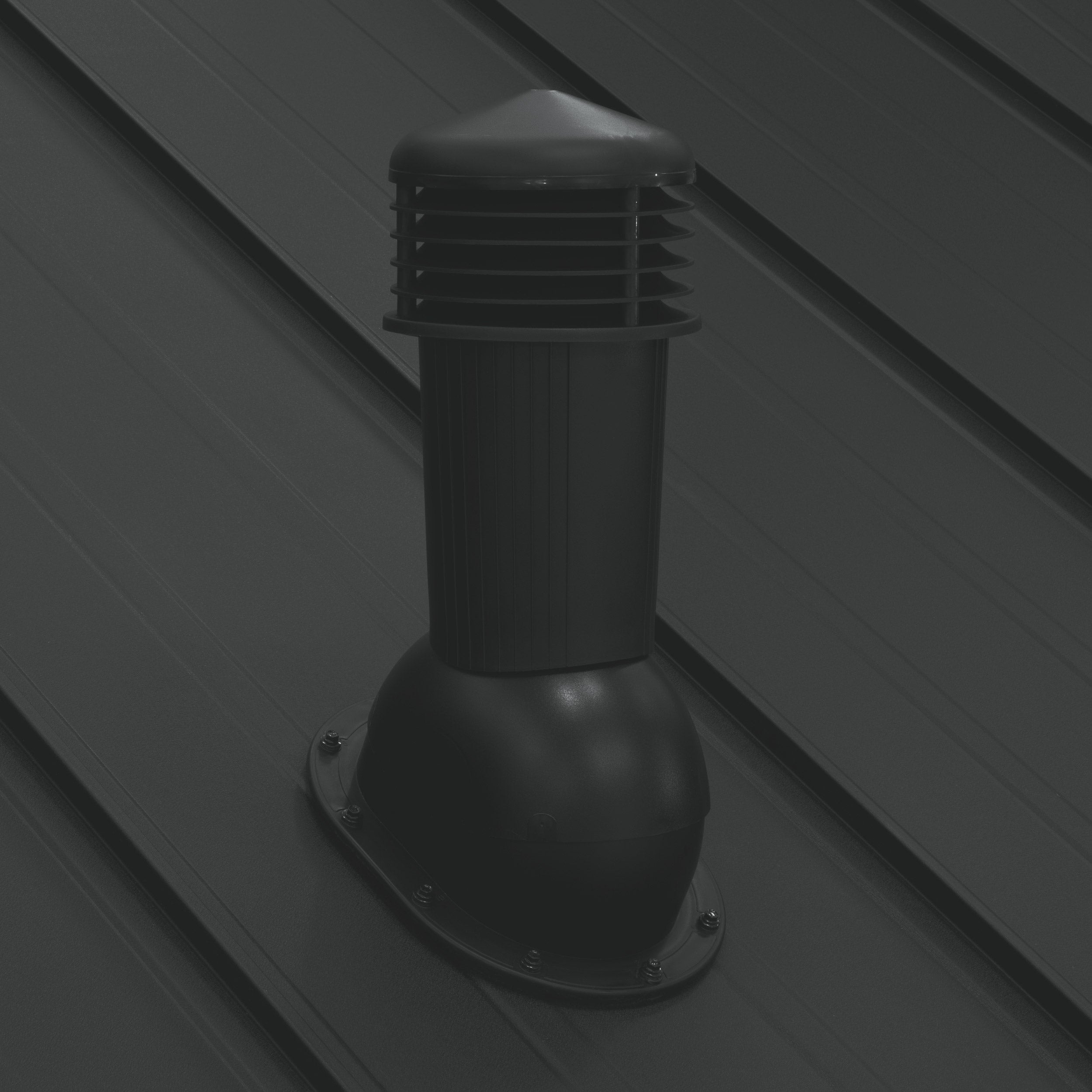 Отдушник за фалцов покрив, полезен елемент за вентилация и защита на покрива.