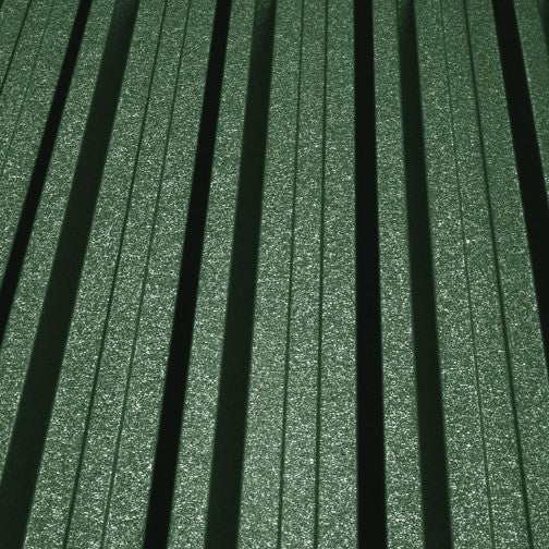 Профилирана ламарина BILKA L35 Grande Mat в тъмно зелено, идеална за покриви и фасадни решения. LATIVA.bg