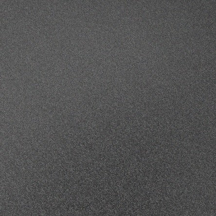 Текстура на битумна керемида в черен цвят, подходяща за ремонт на покриви.