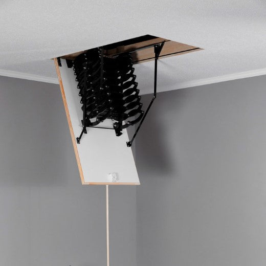 Таванска стълба Oman Flex Termo - идеална за достъп до тавански помещения, ремонт на покриви, онлайн магазин LATIVA.bg