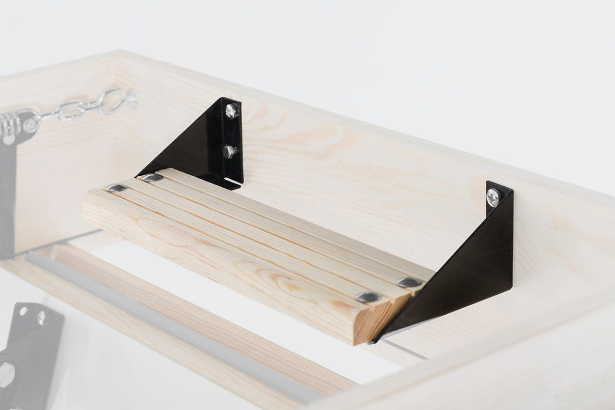 Таванска стълба Oman Polar Plus с метални елементи и дървена стъпка. Идеална за достъп до тавански помещения. LATIVA.bg