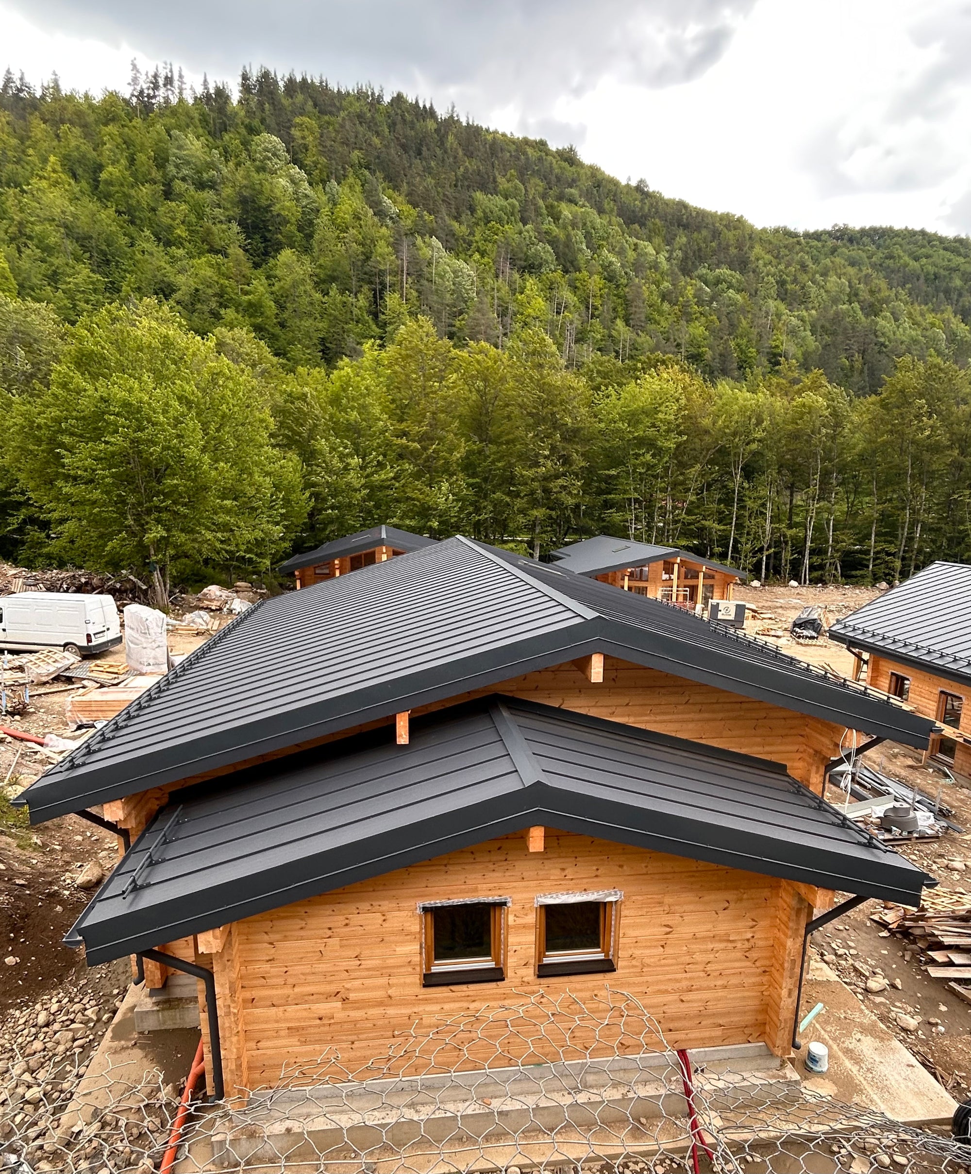 СПА комплекс в Рибарица – модерен фалцов покрив